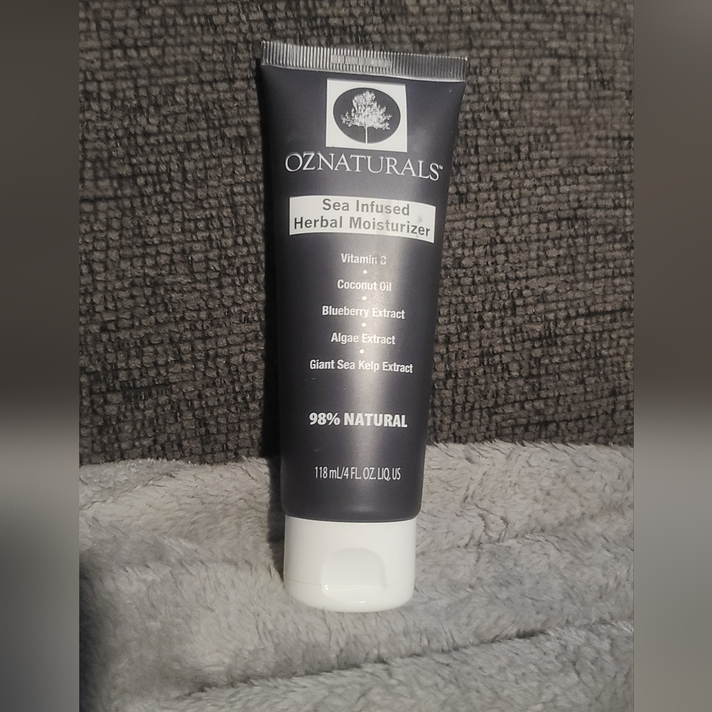 OZNaturals | Sea Infused Herbal Moisturizer